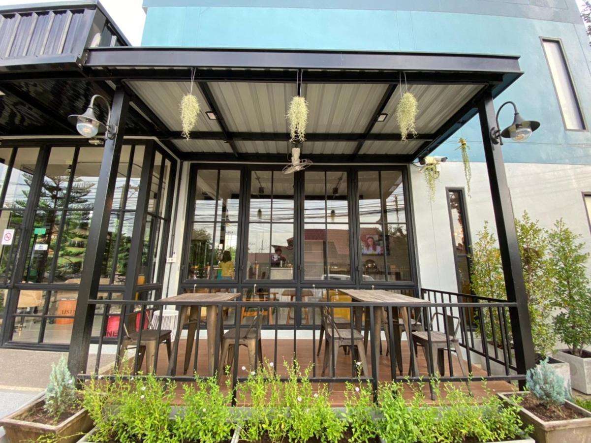 Mosstel Hotel Phitszanulok Kültér fotó