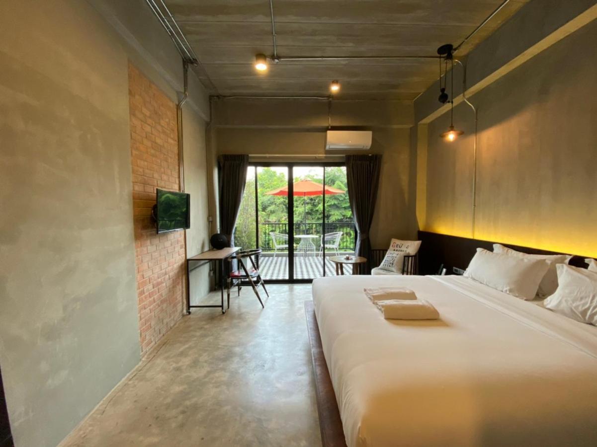 Mosstel Hotel Phitszanulok Kültér fotó