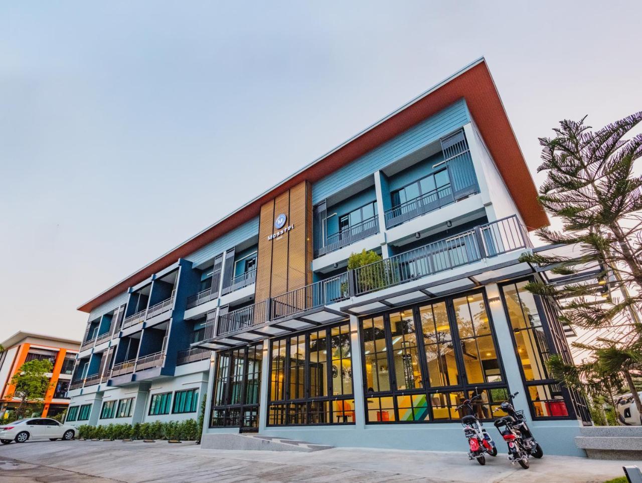 Mosstel Hotel Phitszanulok Kültér fotó