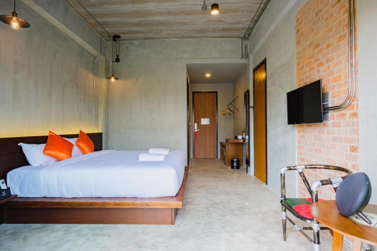 Mosstel Hotel Phitszanulok Kültér fotó
