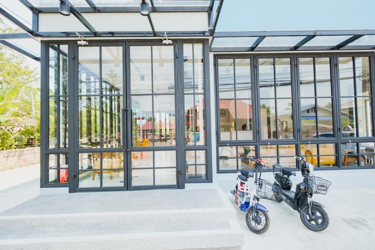 Mosstel Hotel Phitszanulok Kültér fotó